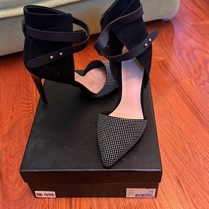 Real suede party  high heel shoes with leather straps